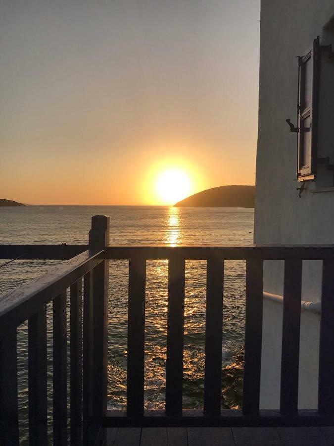 Amorgis Seaside Villa Aegiali Exteriör bild